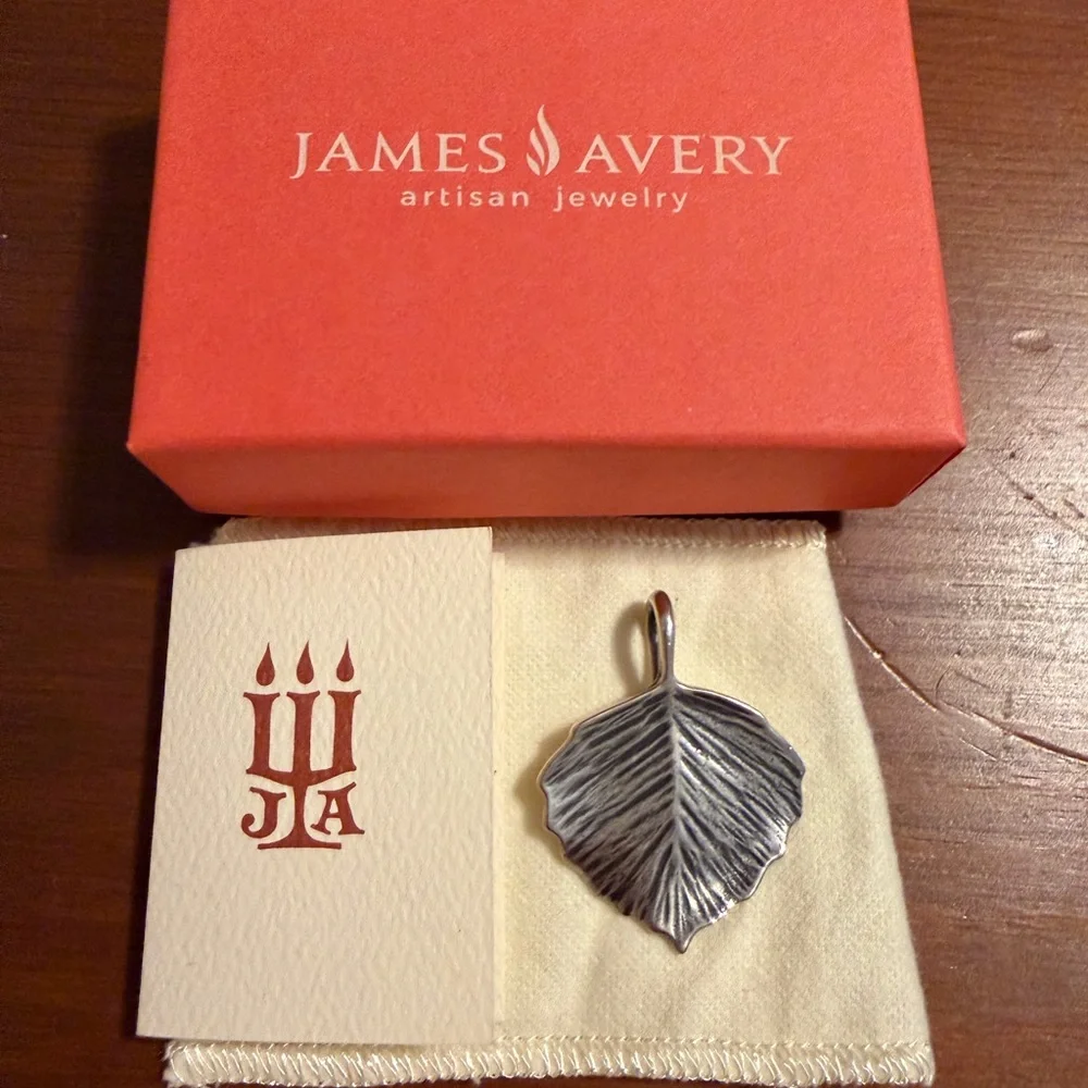 James Avery Retired Sterling Silver Fall Aspen Leaf Pendant - Picture 1 of 3